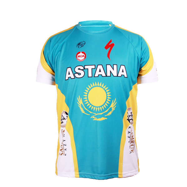 男士绿色全涤热升华插肩短袖T恤衫定制厂家